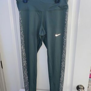 nike leggings